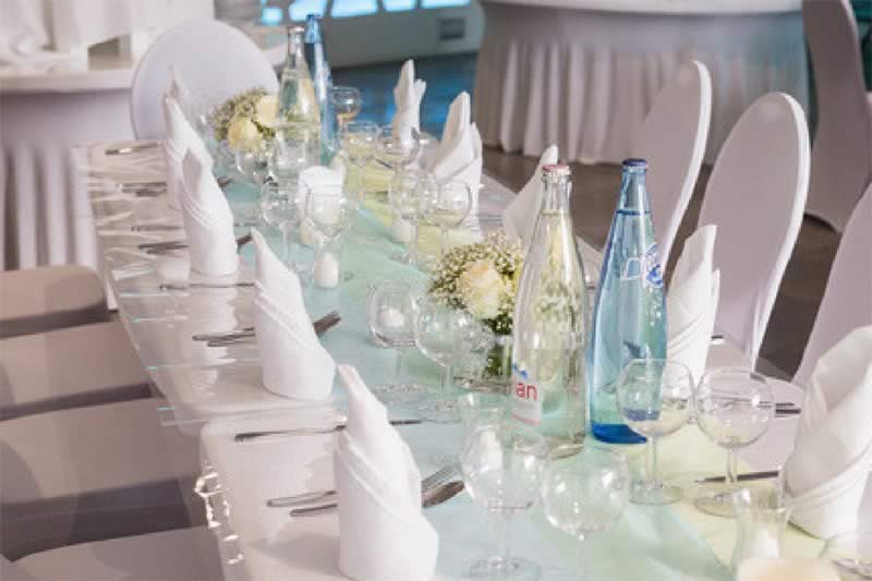 LE-CENTRALIS_Location-bureau-st-marcellin-–-Local-Isere_Salle-de-reception---Arbre-de-Noel